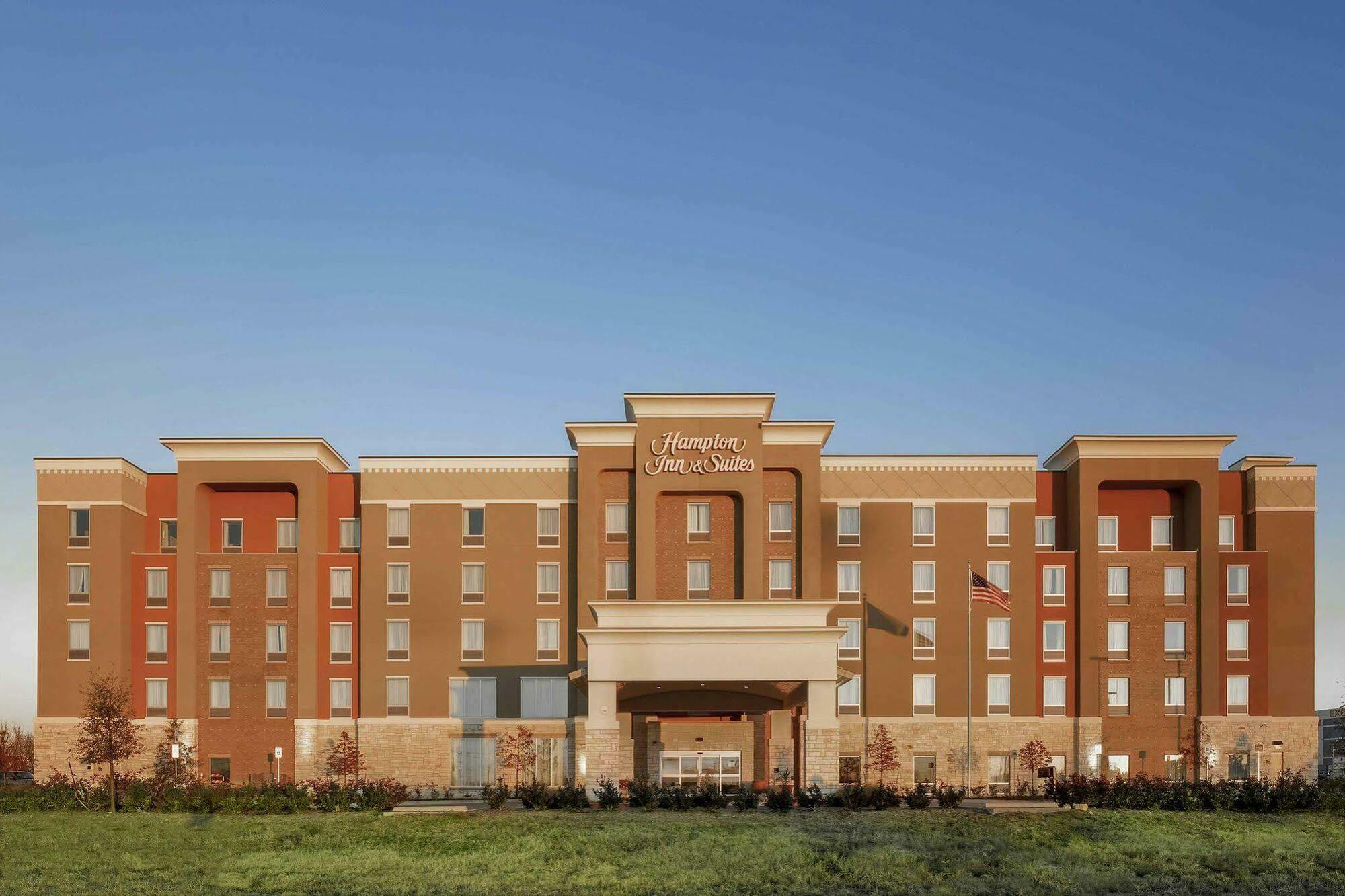 Hampton Inn & Suites Dallas/Frisco North-Fieldhouse Usa Екстер'єр фото